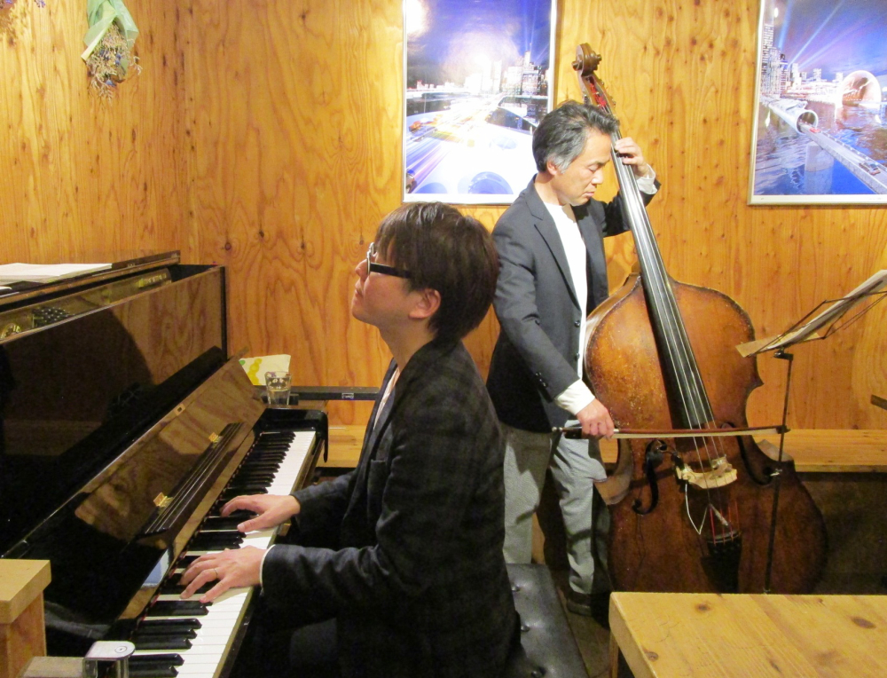 摩天楼のヒーリング音楽“モダンジャズ”の生演奏です